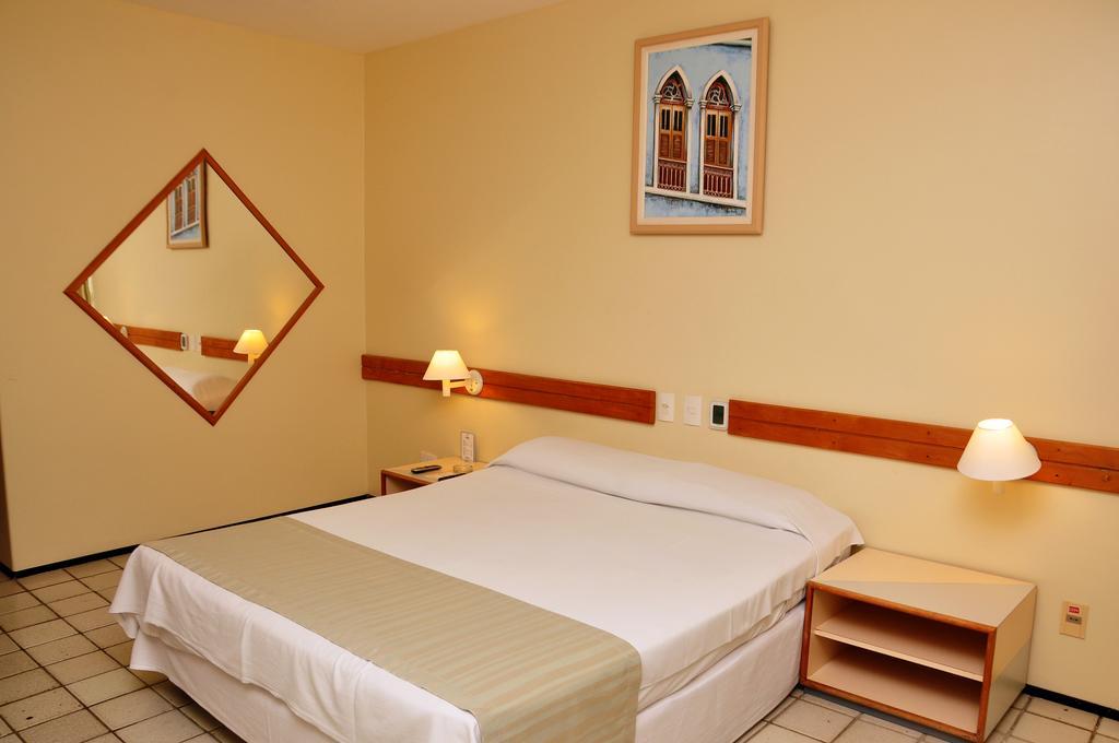 Calhau Praia Hotel Сан-Луис Экстерьер фото